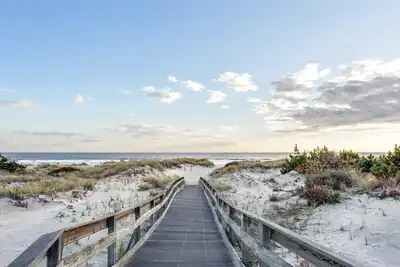 Image de Spacious 5-bedroom villa with Private Beaches