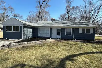 Image de Charming 4-bedroom house with WiFi and Ac in Park Forest