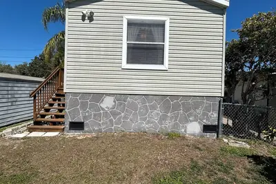 Image de Charming Waterfront 2-bedroom mobile home in Old Homosassa with direct access!
