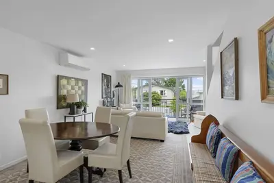 Image de Andover Street Honey