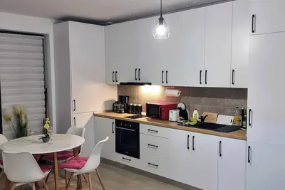 Image de Ateneo - Studio DeLuxe Modern Apartment, Big Balcony, Plus Free Parking