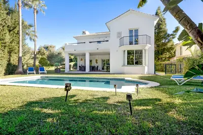 Image de Villa Olivo Andaluz - Villa familiale au coeur de Calahonda