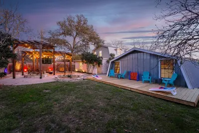 Image de Boerne River House~Groups~Main Street~Games~Firepit