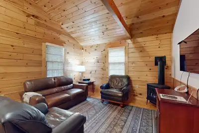 Image de Dog-friendly cabin with firepit, kitchen, Ac, & trails for your next escape