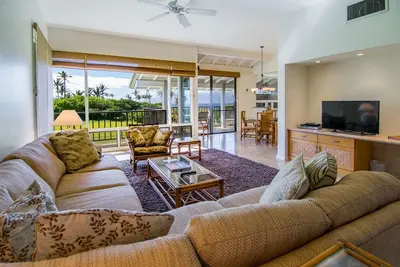 Image de Bay Villas Gold Ocean View 1 Bedroom at The Kapalua Villas Maui with Living room