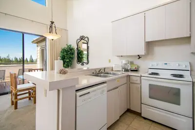 Image de Oceanfront Maui Villa | Charming 2 Bedroom with Full Kitchen near Kapalua Beach
