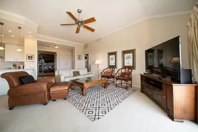 Image de Oceanfront Maui Villa | 1 King Bed | Near Kapalua Beach and Tourist attractions