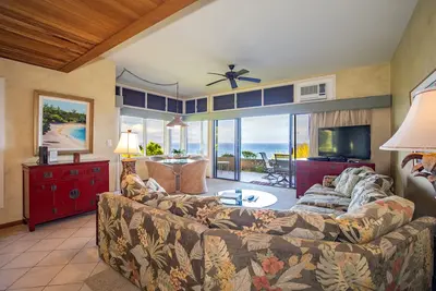 Image de Oceanview Maui Villa | 1 King Bed | Near Kapalua Bay Beaches