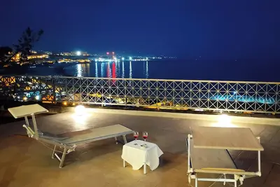 Image de A beautiful residence with breathtaking sea views