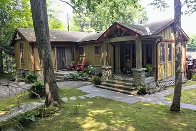 Image de Updated Tranquil Waterfront Cottage in Muskoka | Fast WiFi | Sleeps 8