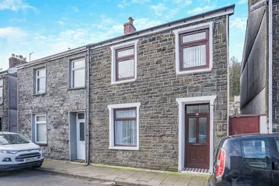 Image de 4 chambres à coucher à Rhondda Valley