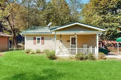 Image de Charming 2br Bungalow with stunning views and gas grill