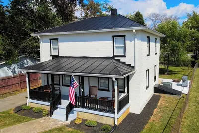 Image de 1939 4br Rustic Escape by Casino