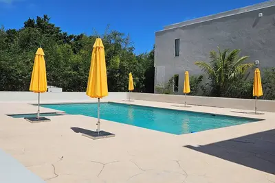 Image de New Luxury Condominium\/Exclusive Westend Development\/Love Beach\/Nassau, Bahamas
