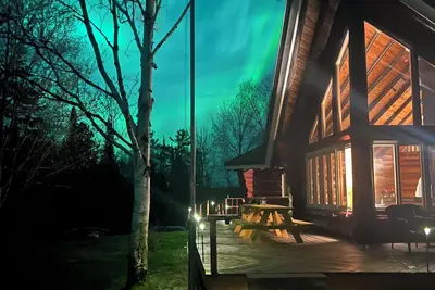 Image de Secluded Log home Oasis on Golden Pond