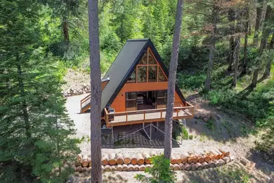 Image de Scenic A-Frame Retreat – Main A-Frame & Cozy Little A-Frame, Borders Public Land
