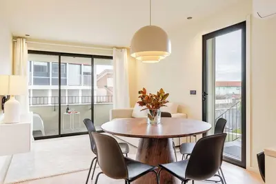 Image de Stylish Flat with Terrace & Garage by HostWise