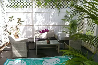 Image de Vintage Beach Hut and Private Courtyard