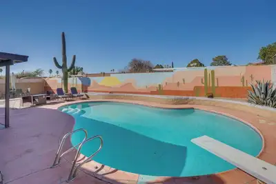 Image de 5 Mi to Saguaro National Park: Desert Gem w/ Pool!