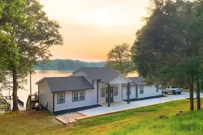 Image de Sunset Shores Retreat: 15% off thru Nov!