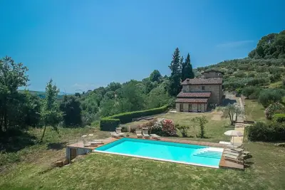 Image de Joli appartement dans une maison de vacances avec climatisation, Wifi, piscine, Tv