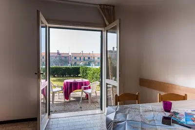 Image de Villa confortable avec jardin privé clôturé et piscine