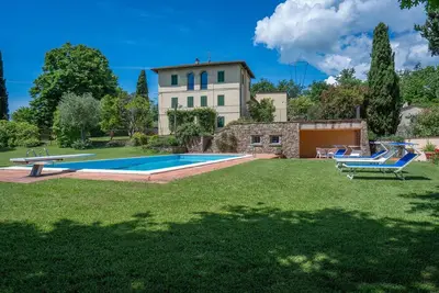 Image de Belle maison de vacances pour 8 personnes avec piscine privée, Wifi, Tv, animaux admis et parking