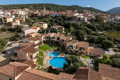 Image de Bel appartement pour 4 personnes avec climatisation, piscine, Wifi et Tv, près de Castelsardo