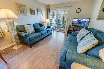 Image de 2br Mariners Cove | Pool|Steps to Beach|Low Floor!