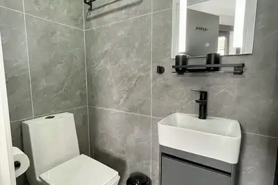 Image de Luxury King Size Room In Guest House | Vibrant London