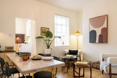 Image de Modern vintage, pet-friendly 2-bedroom house in Stockport
