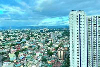Charming 2-bedroom condo in amazing Quezon City with Ac, WiFi