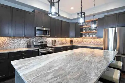 Image de Twice Charmed: 2 Side by Side Units, 2 Private Hot Tubs