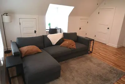 Image de Cozy Mid-term Haven for Nurses and traveling professionals in Kansas City Unit3!