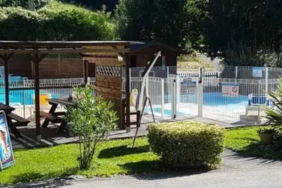 Image de Camping 3 étoiles - Piscine  - ccbadde