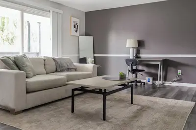 Landing | Chic 2bd, Game Room, Gym