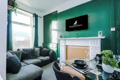 Image de Chic Victorian 2 bed duplex flat, sleeps 4, pet friendly, free parking.