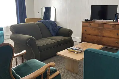 Image de Cozy 20s Vintage 2br House in Chisholm