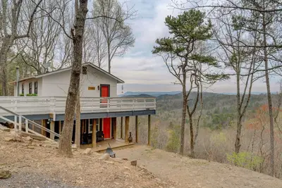 Image de Bear Den studio cabin with amazing views