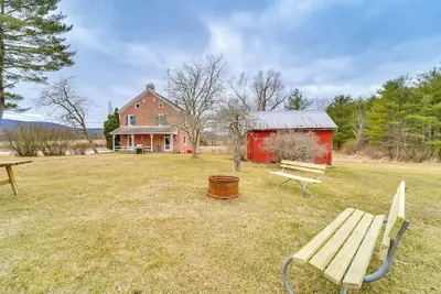 Image de 3 Mi to Penn's Creek Access: Hideaway w/ Grill!