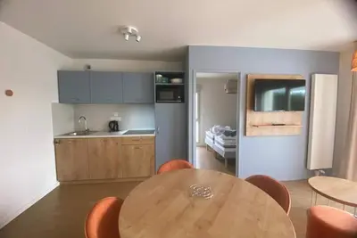 Image de Appartement dans résidence moderne à 5 min de la plage