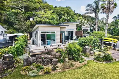 Image de Stunning Beachfront Home in the Winterless North! Bay of Islands and Kerikeri
