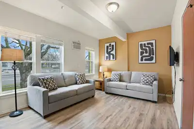 Image de Maple Manor Urban Retreat