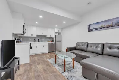 Image de Luxury 2Bdr Retreat, Calgary, Everything You Need, Best coffee