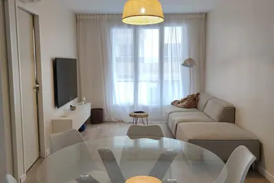 Image de 3-bedroom apartment in gorgeous Antibes with Ac, WiFi And parking, book fast!