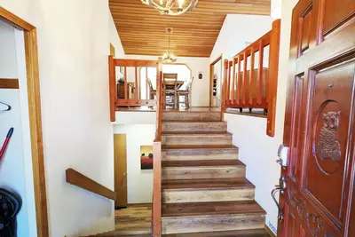 Image de Split Level, Sleeps 10, 2 Primary Bedrooms, Bunk Room -Alp04
