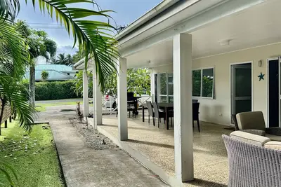 Image de Blue starfish is a 3 bedroom villa with pool on the sunset side of Rarotonga.