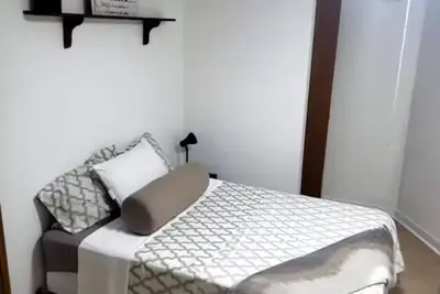 Image de Spacious 3-bedroom apartment with Ac, WiFi in fabulous Montréal