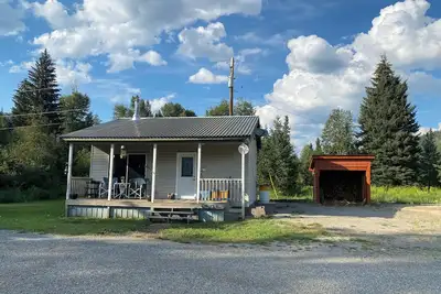 Image de Private Getaway by a Creek on 20 acres