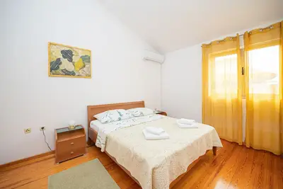 Image de Appartement de trois chambres avec la terrasse Zadar (A-24105-a)